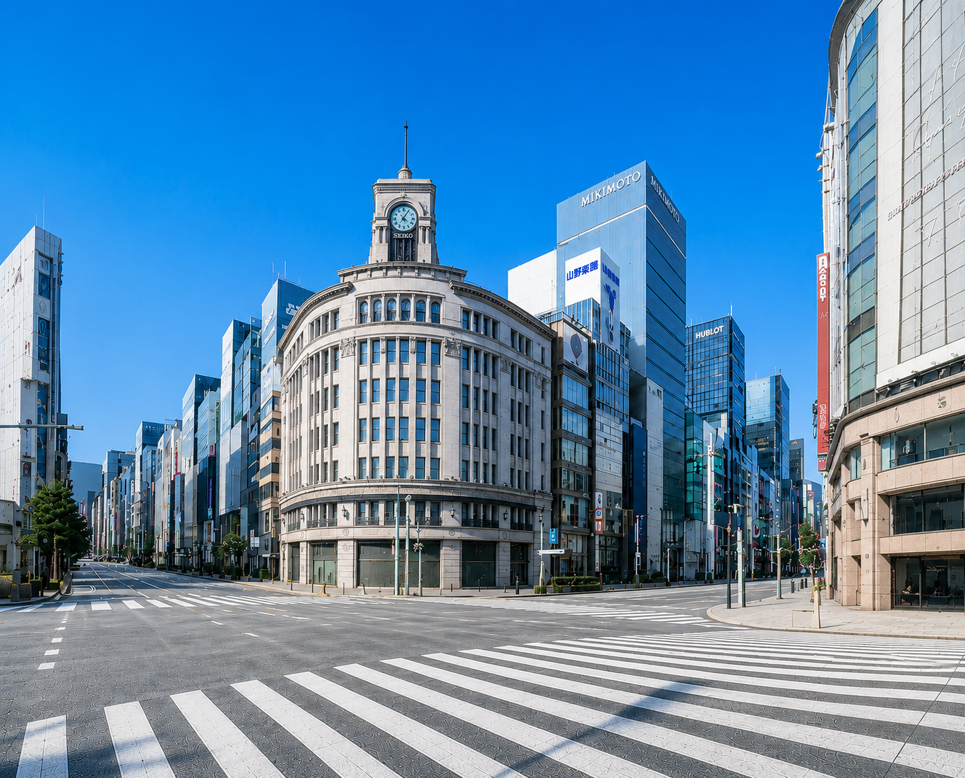 昼の銀座の街並み